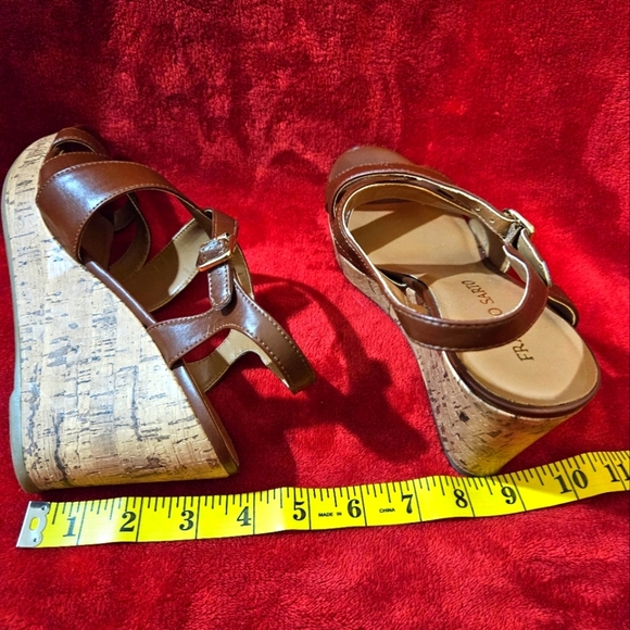 Franco Sarto Brown Wedge Heel Sandals -Size 8.5M - Picture 9 of 9